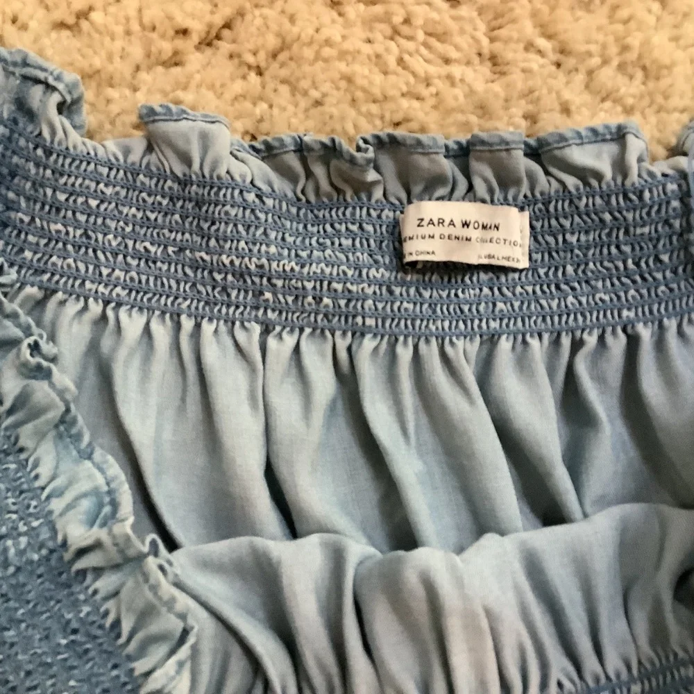 Clothes - Picture 5 of 5